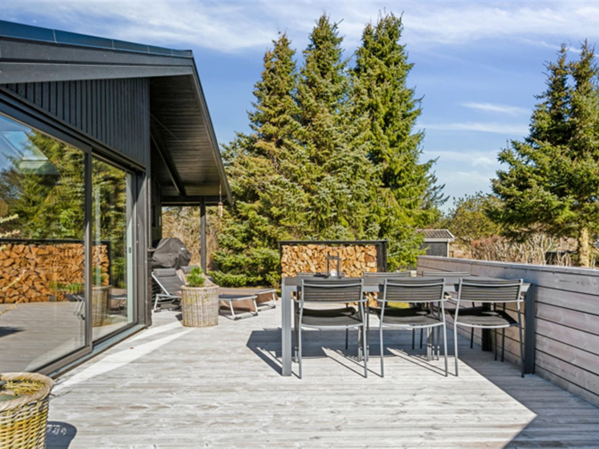 "Verner" - 990m from the sea-Buiten