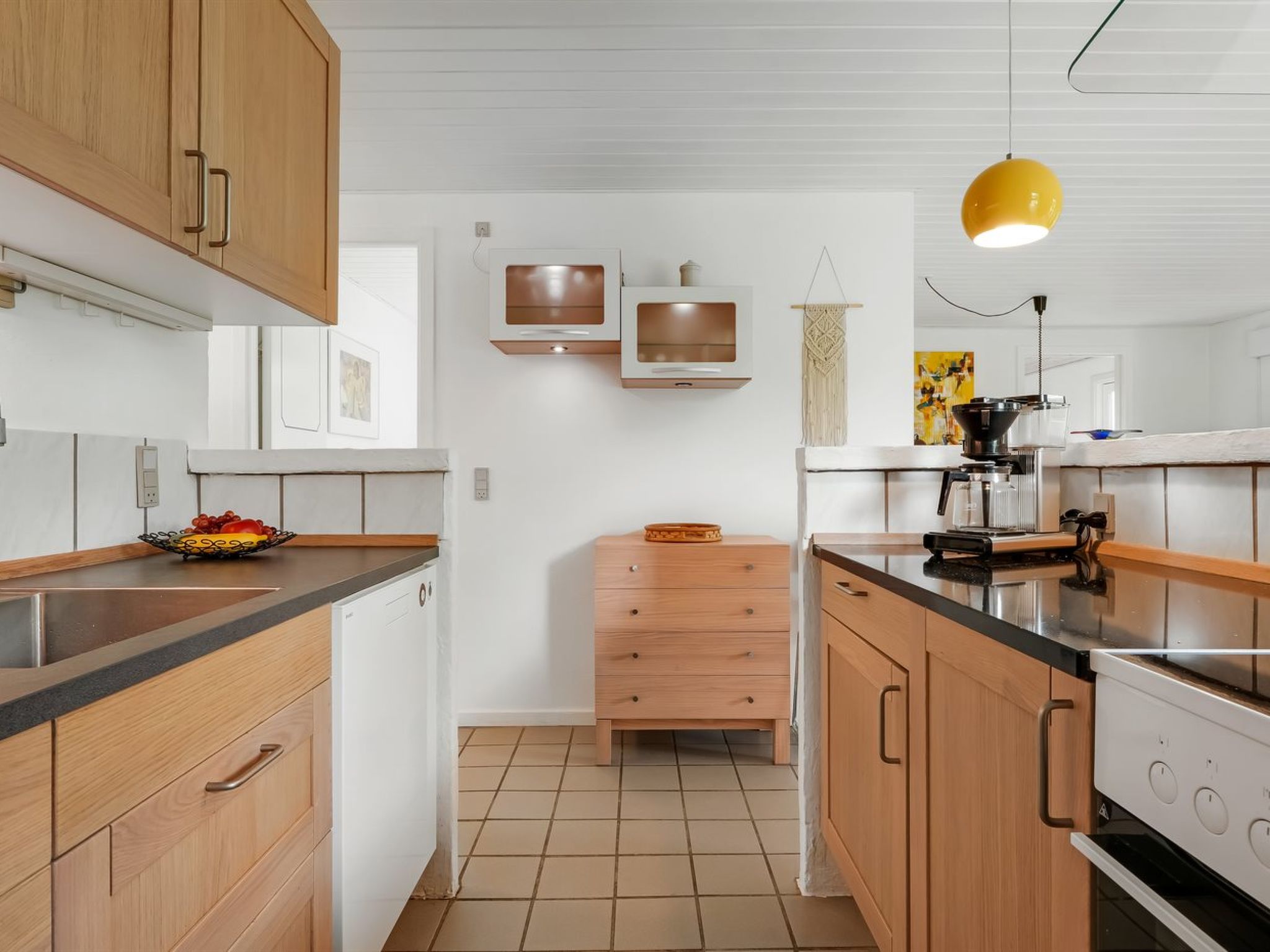 "Ensio" - 1.2km from the sea - Binnen