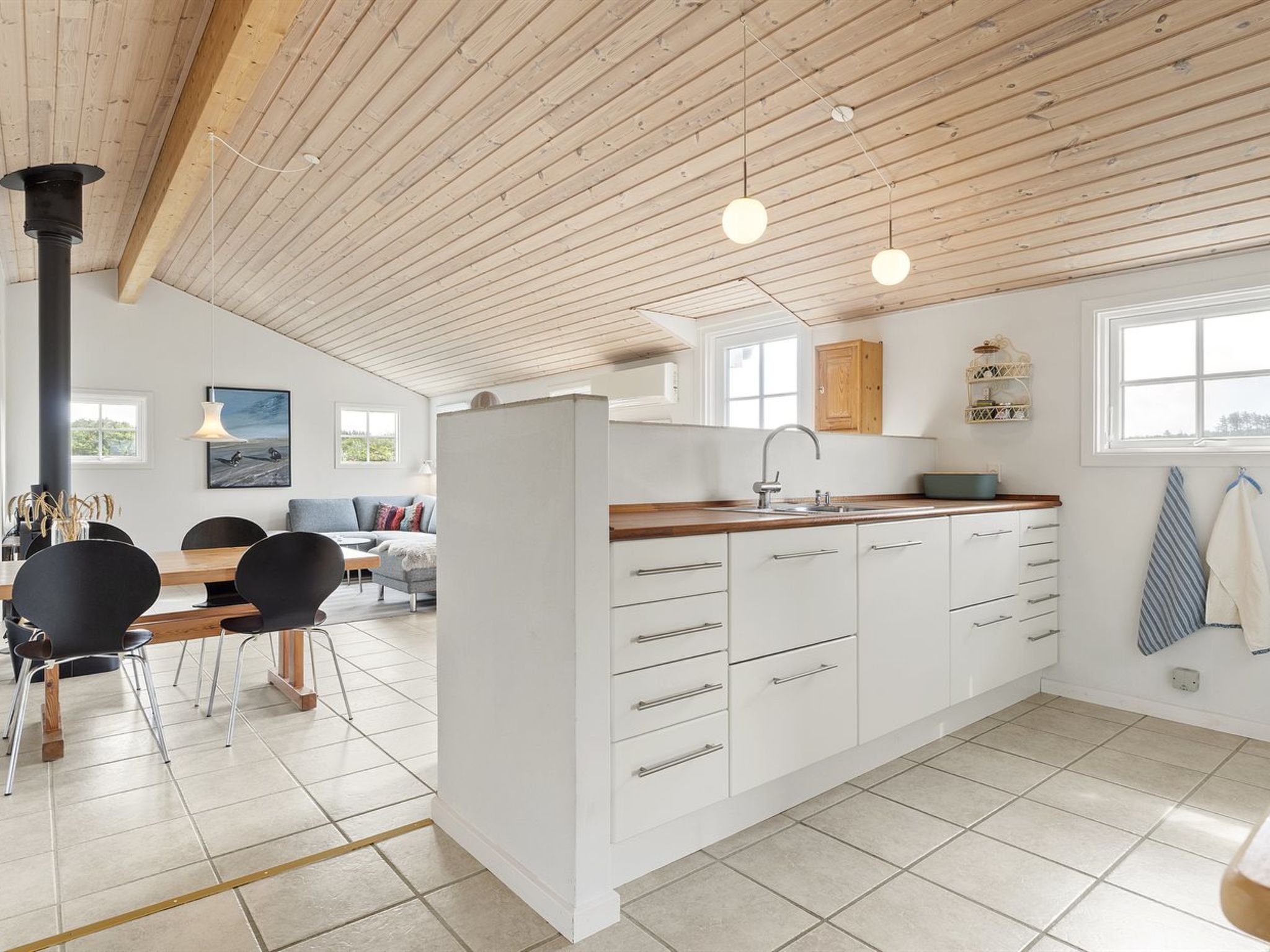 "Gjuro" - 400m from the sea-Binnen