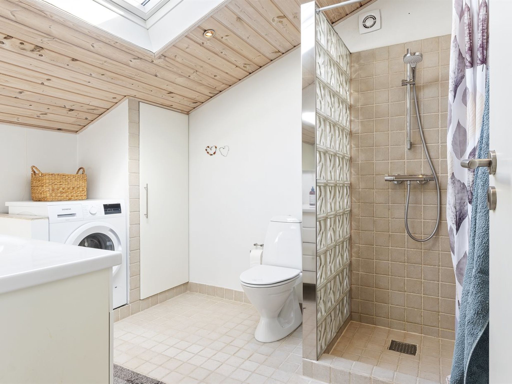 "Gjuro" - 400m from the sea-Binnen