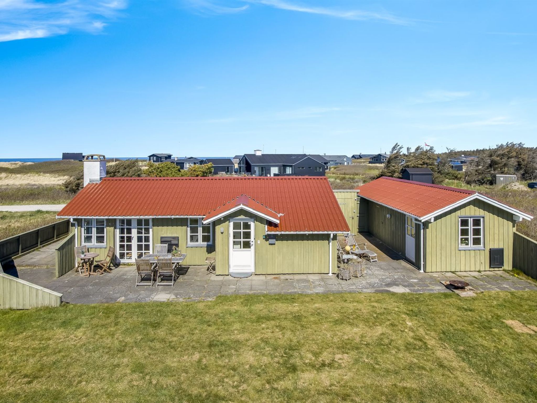 "Ovine" - 200m from the sea