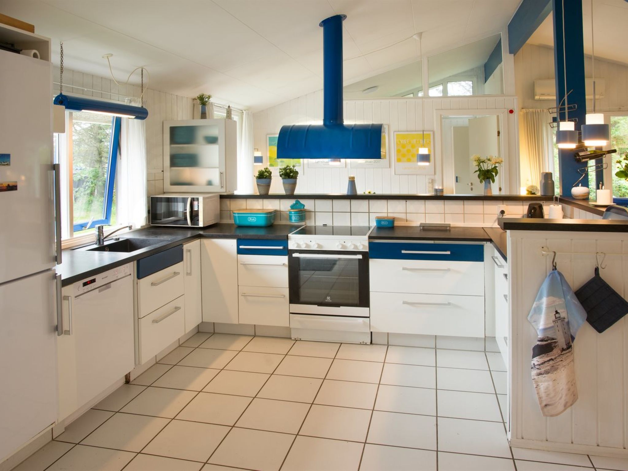 "Nis" - 900m from the sea - Binnen