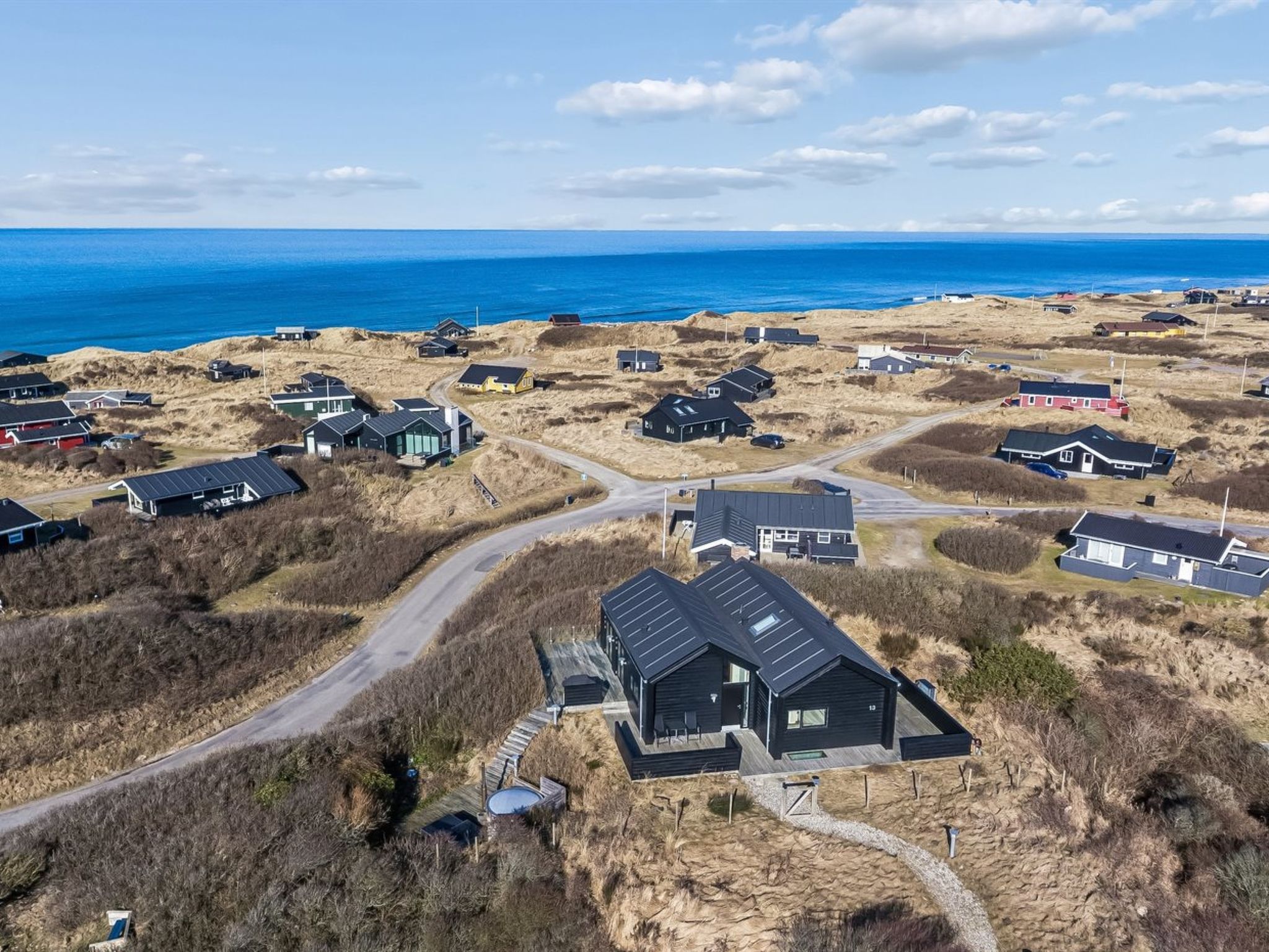 "Nuka" - 250m from the sea - Buiten
