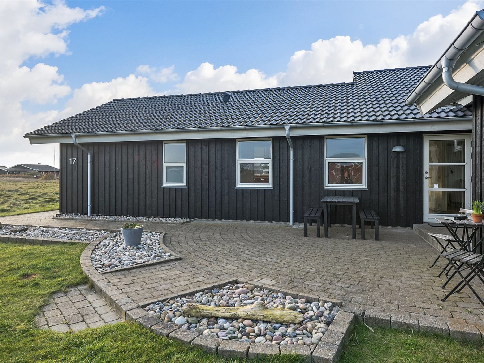 "Rodna" - 452m from the sea-Buiten