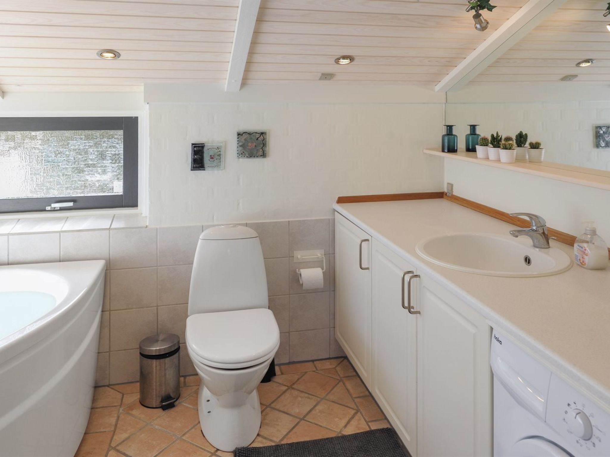 "Mathias" - 625m from the sea - Binnen