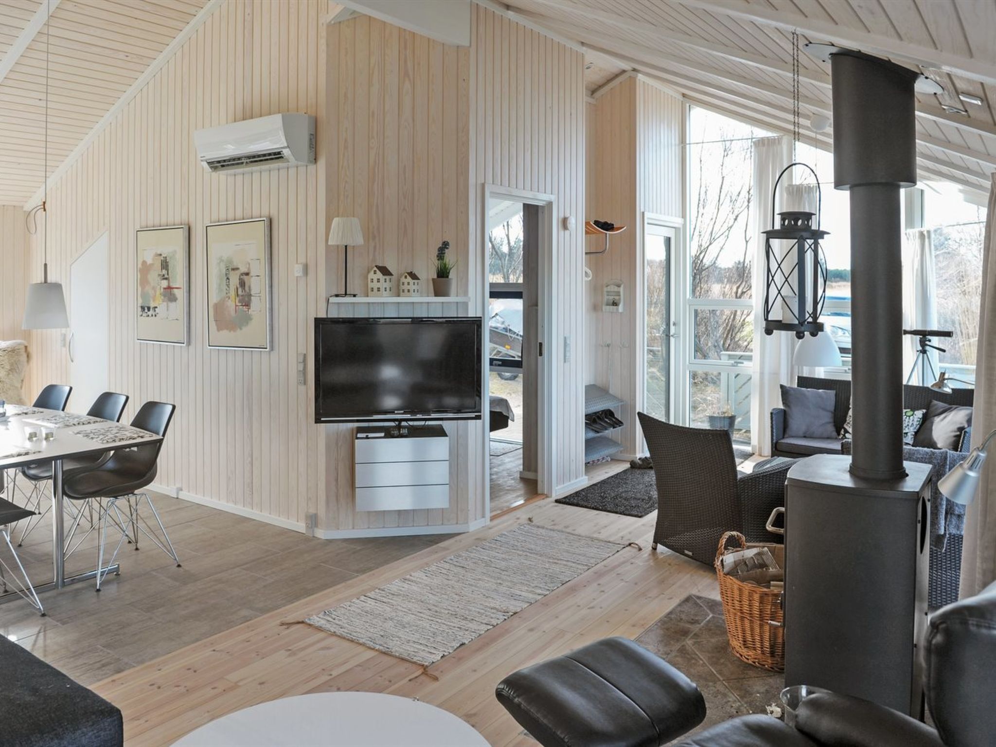 "Mathias" - 625m from the sea - Binnen