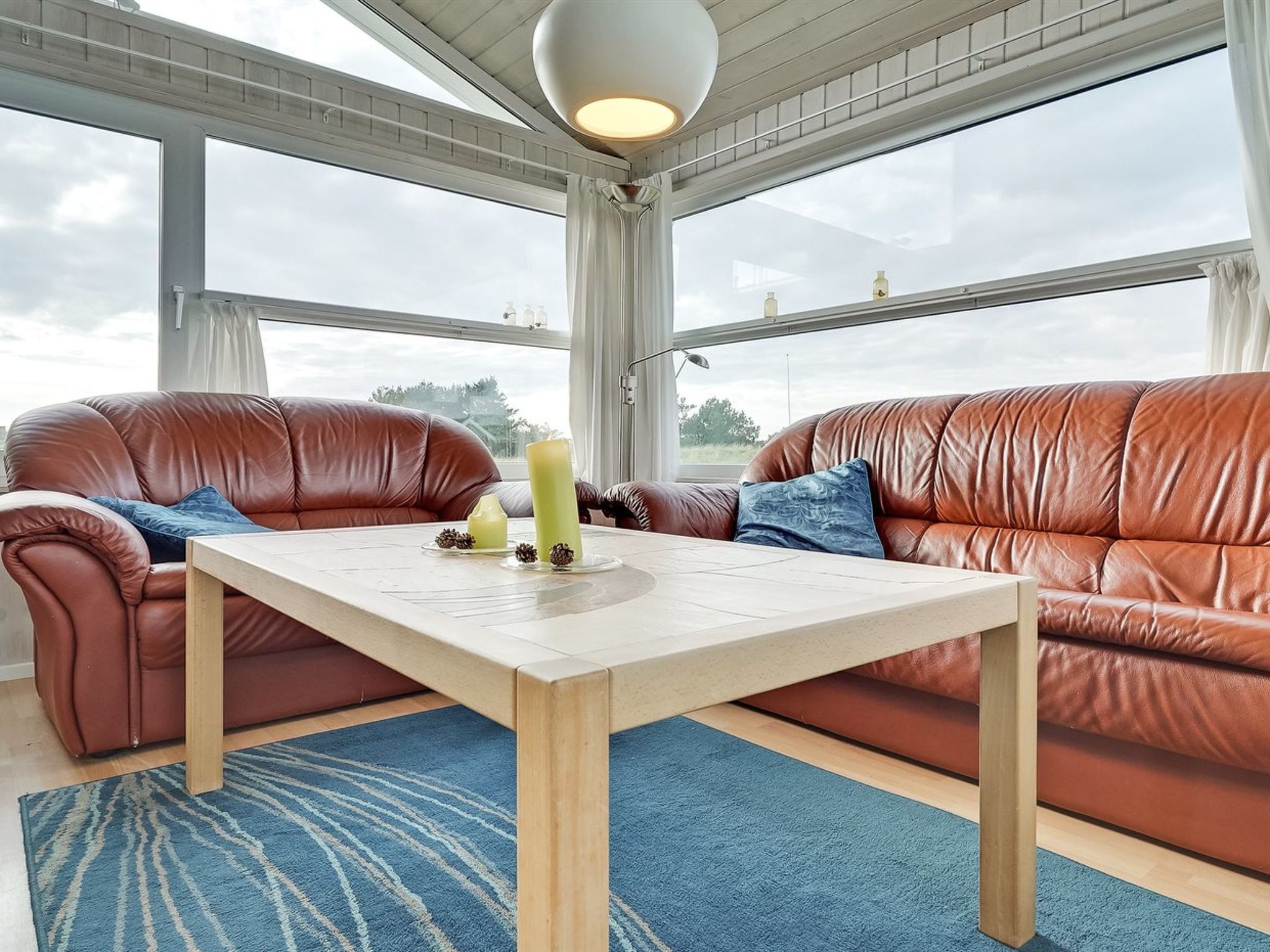 "Thorir" - 542m from the sea-Drinnen