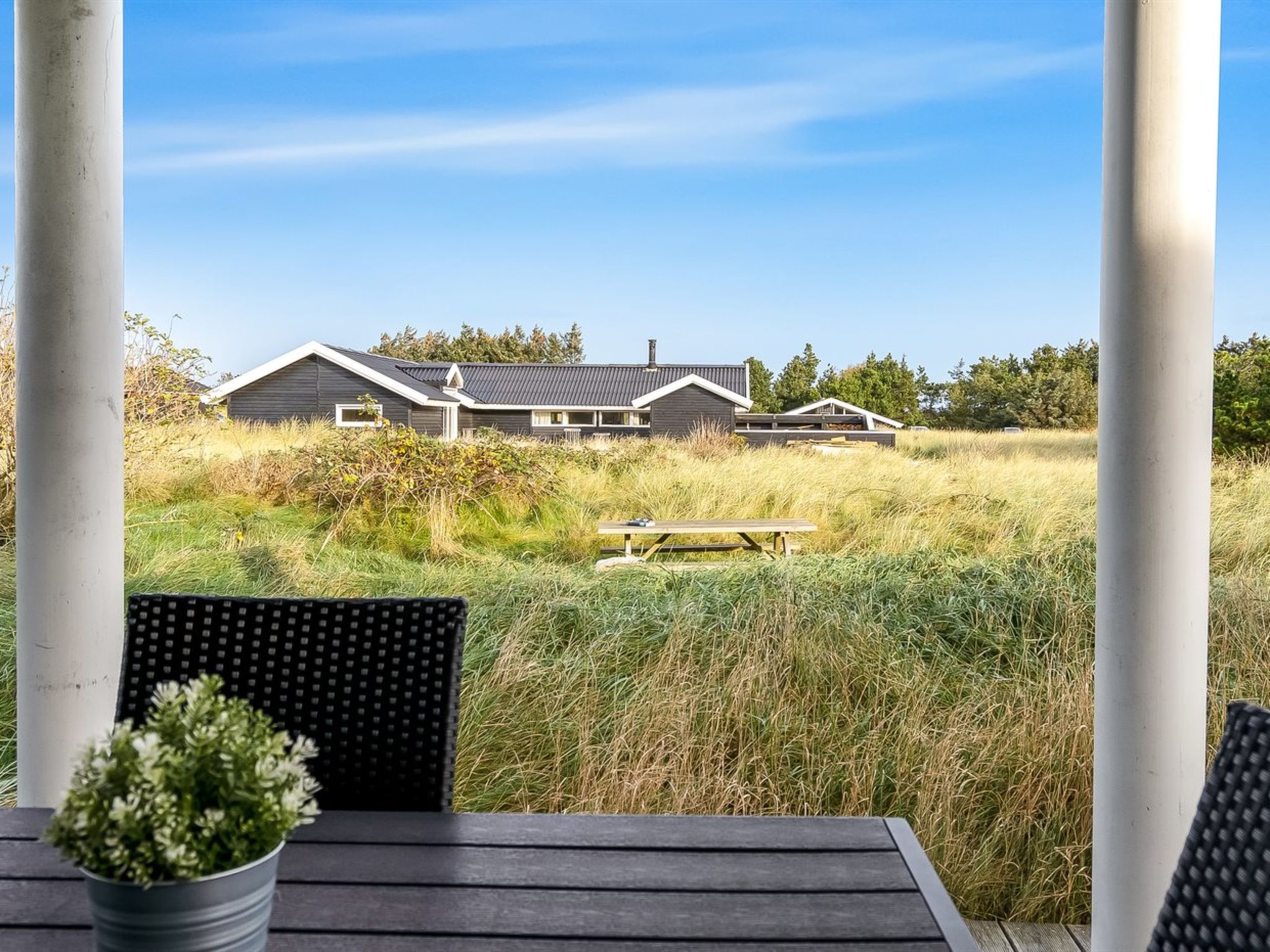 "Eskil" - 656m from the sea - Buiten