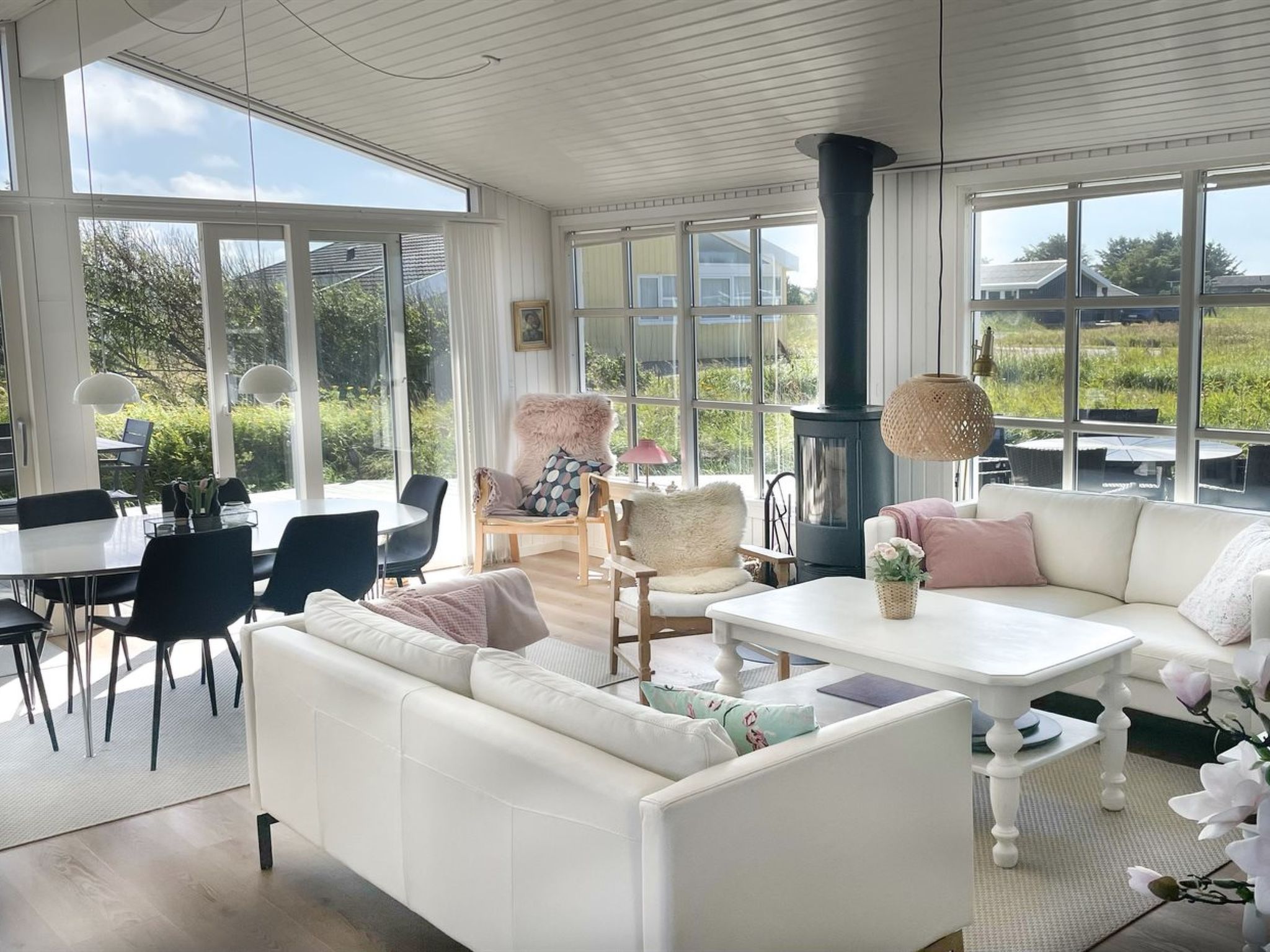 "Halsten" - 551m from the sea - Inside