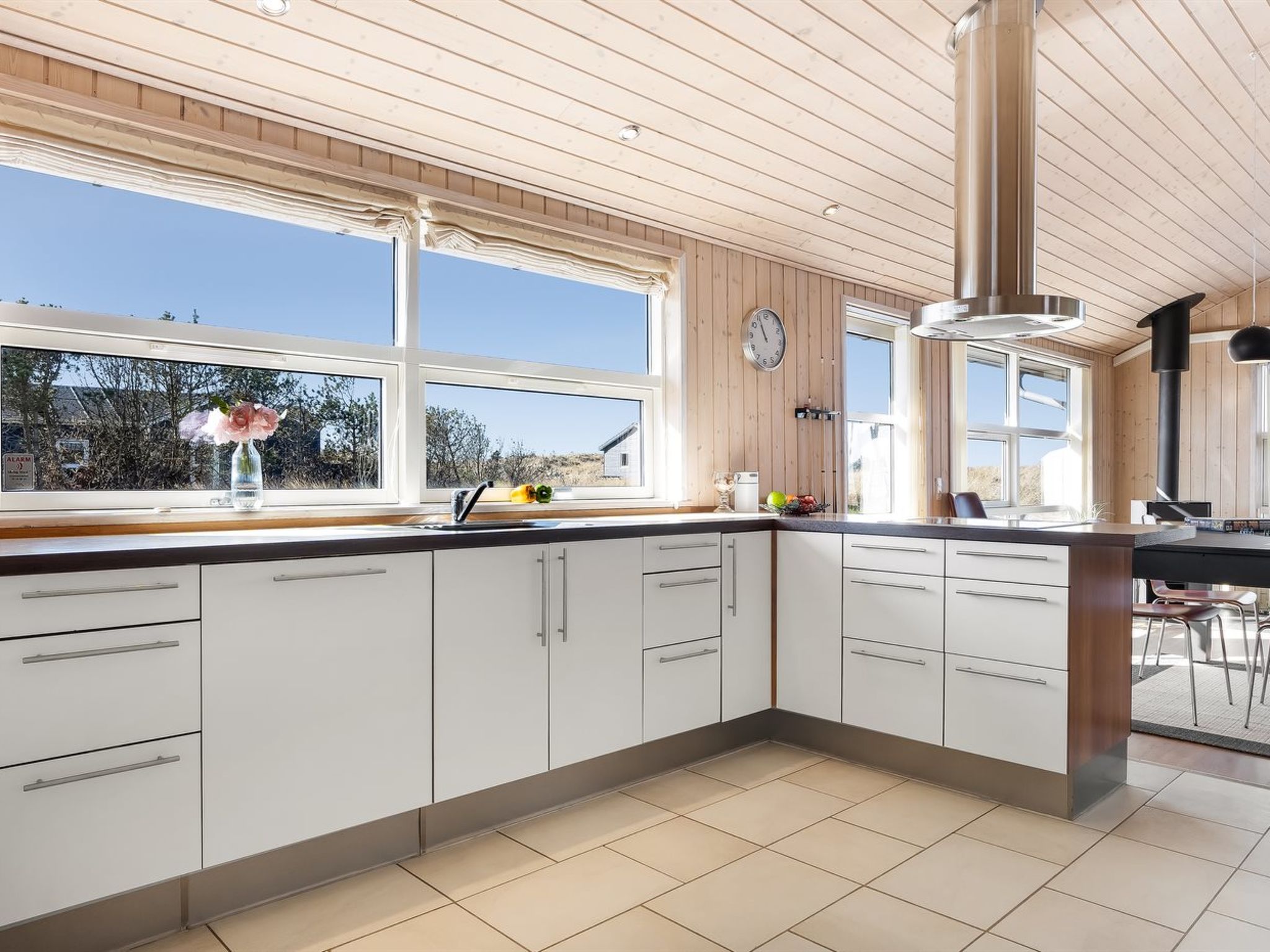"Sirkka" - 902m from the sea - Inside