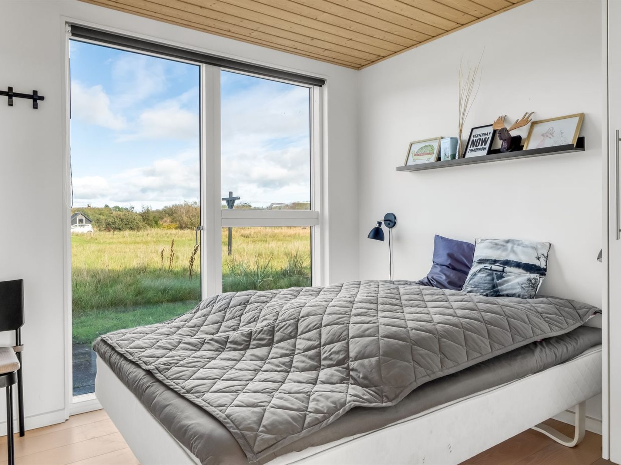 "Yaim" - 800m from the sea - Inside