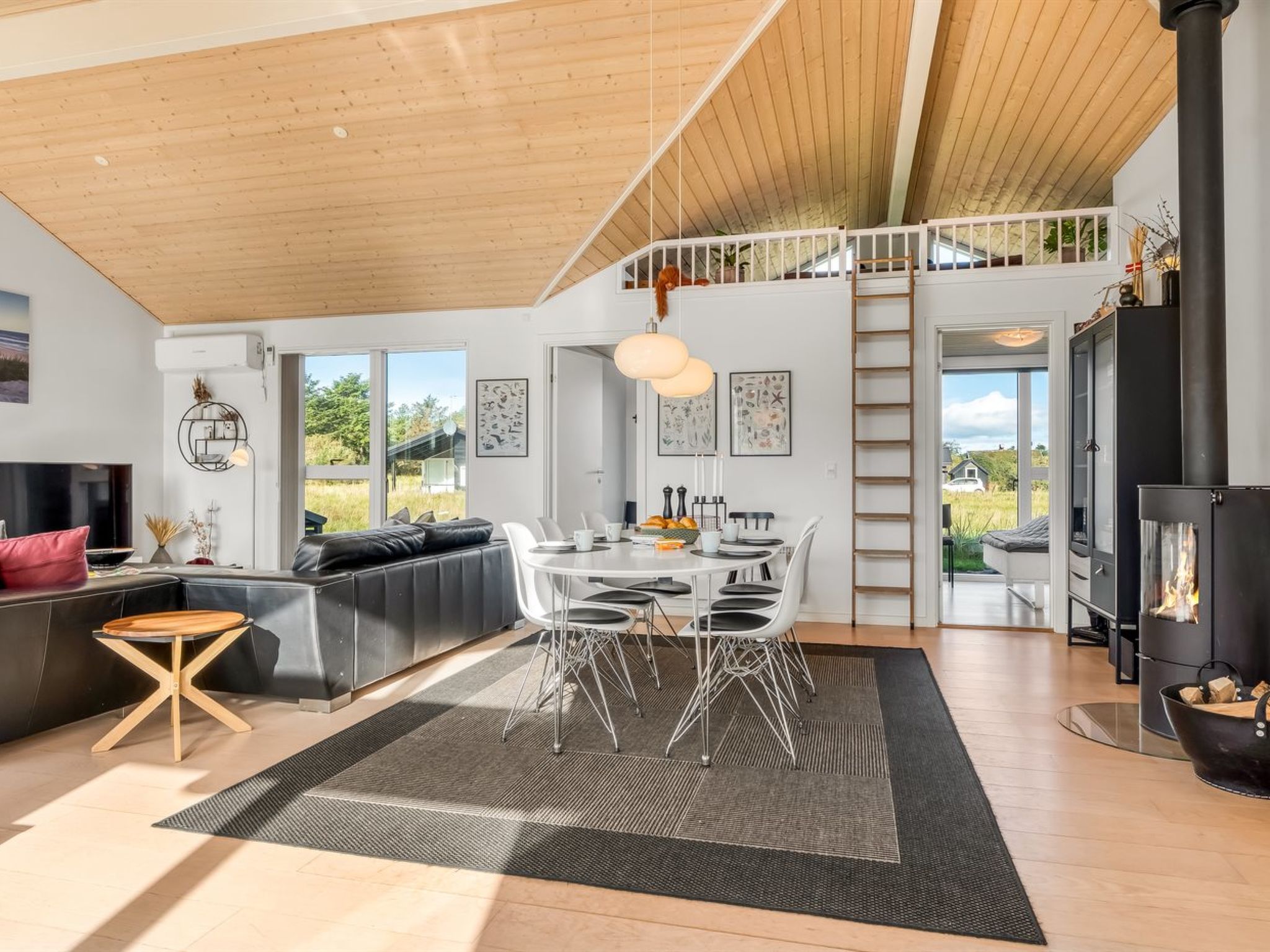 "Yaim" - 800m from the sea - Inside