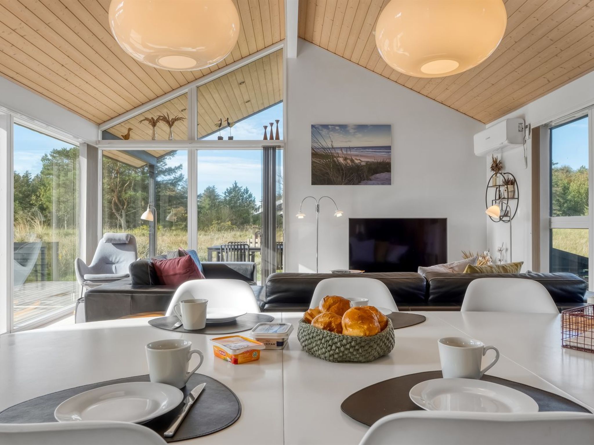 "Yaim" - 800m from the sea - Inside