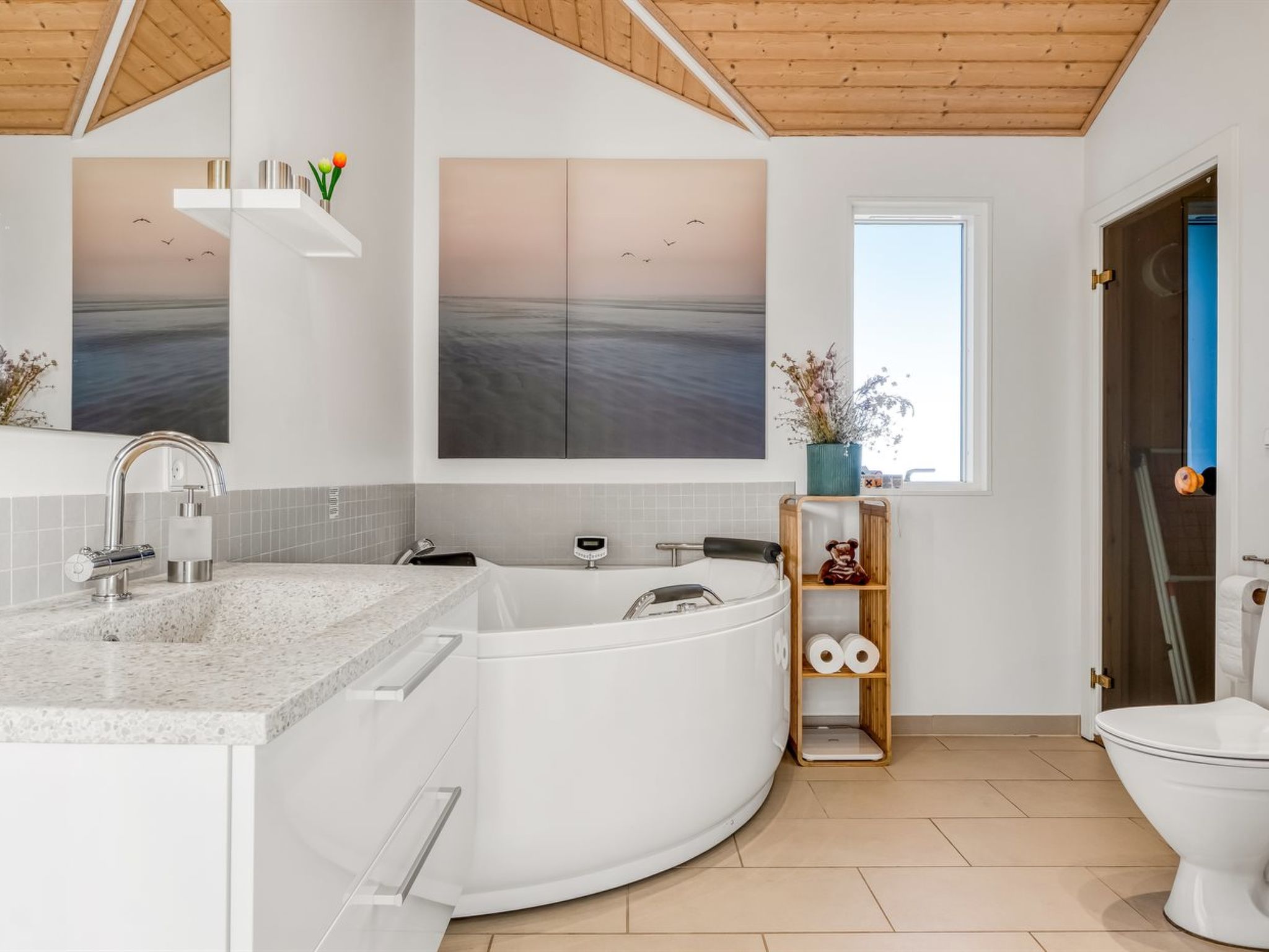 "Yaim" - 800m from the sea-Dedans