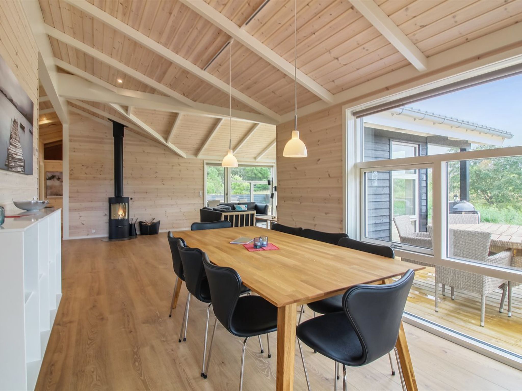 "Heriest" - 1.2km from the sea - Drinnen