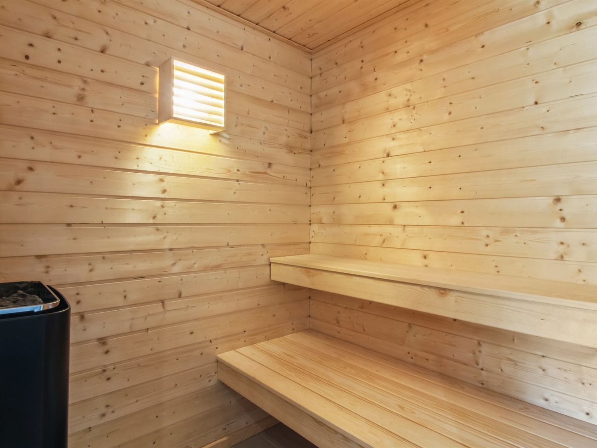 "Heriest" - 1.2km from the sea - Drinnen