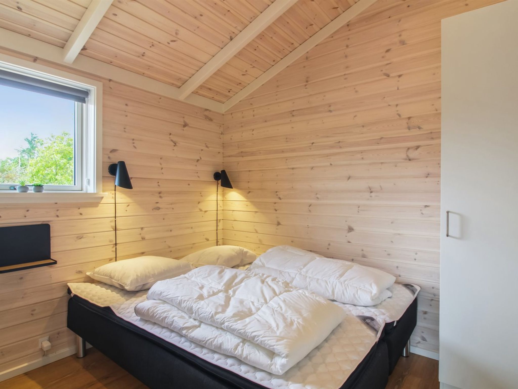 "Heriest" - 1.2km from the sea - Drinnen