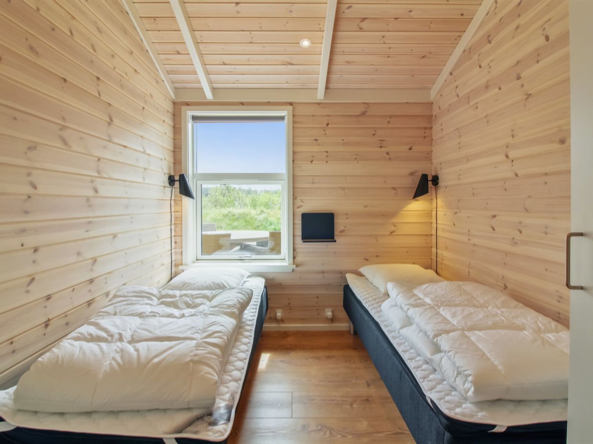 "Heriest" - 1.2km from the sea - Drinnen