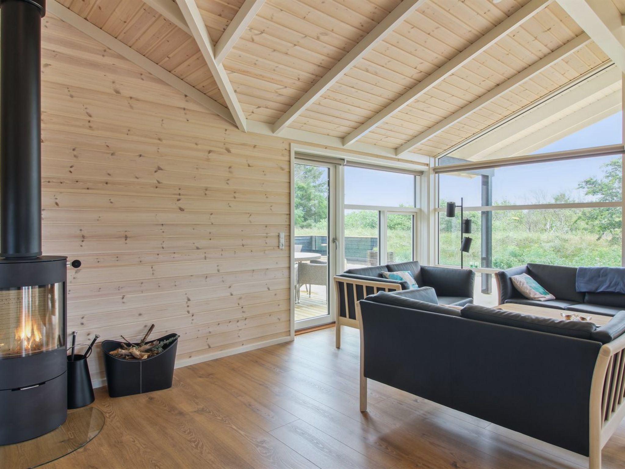 "Heriest" - 1.2km from the sea - Drinnen