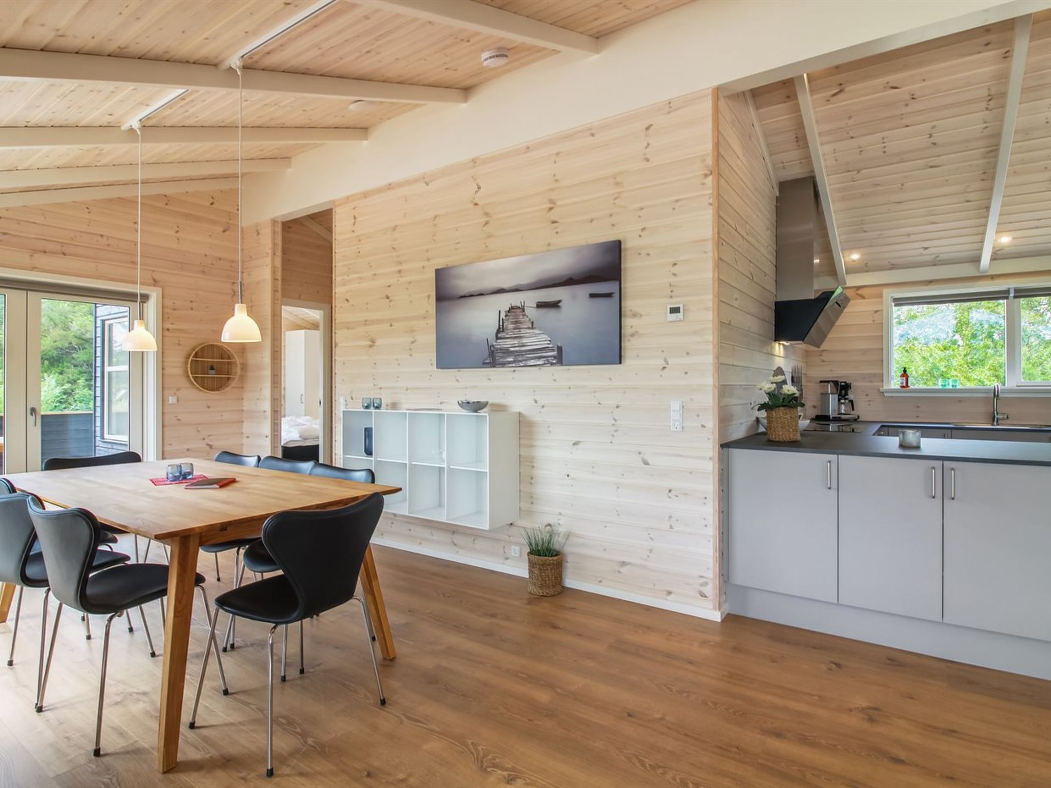 "Heriest" - 1.2km from the sea - Drinnen
