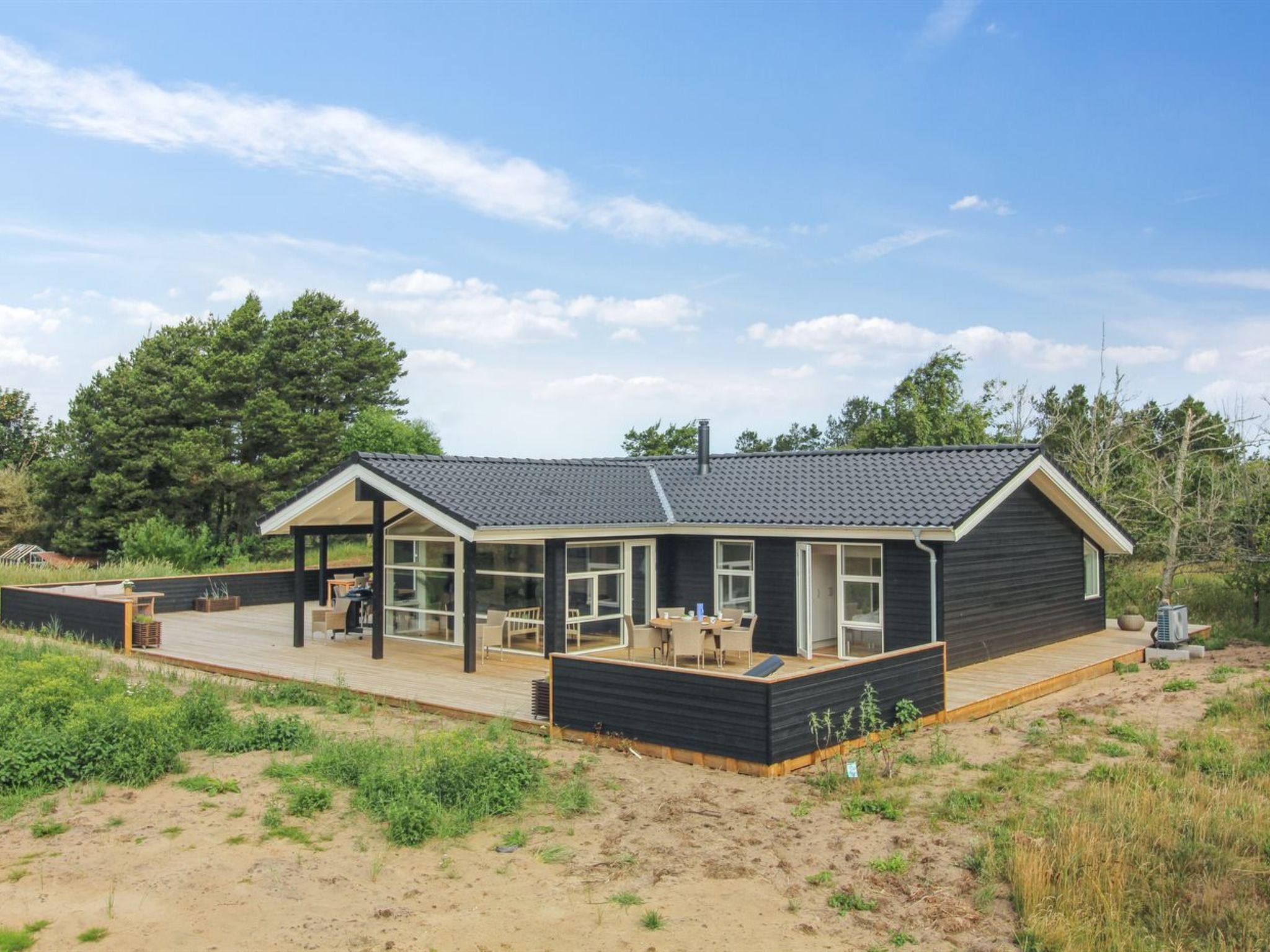 "Heriest" - 1.2km from the sea-Outside