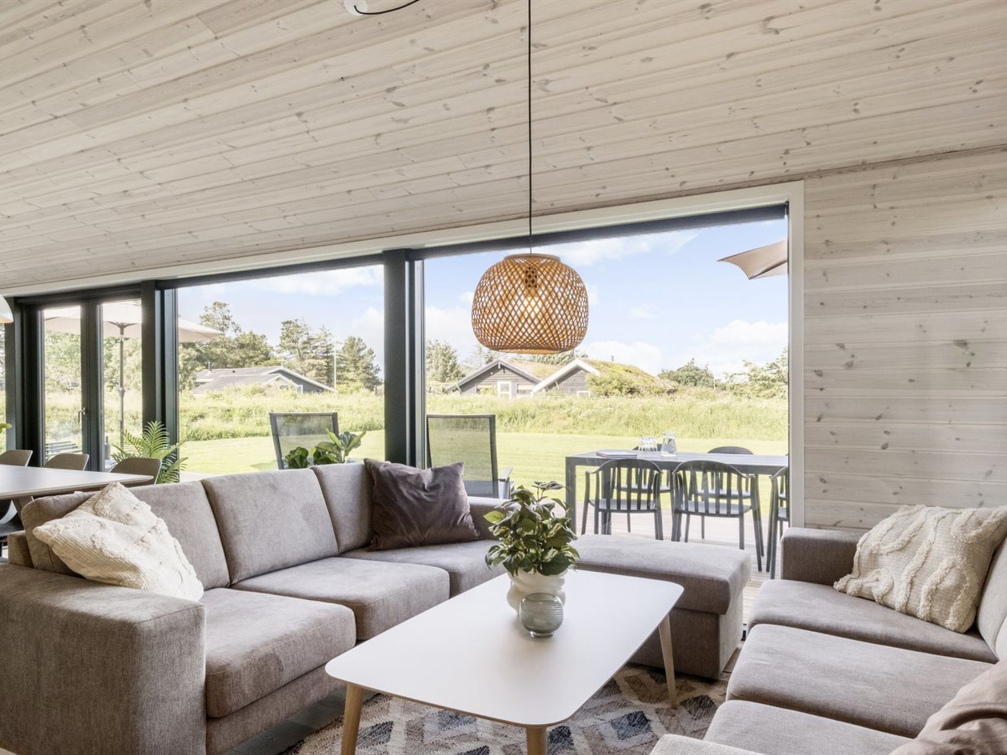 "Faidra" - 1.1km from the sea - Inside