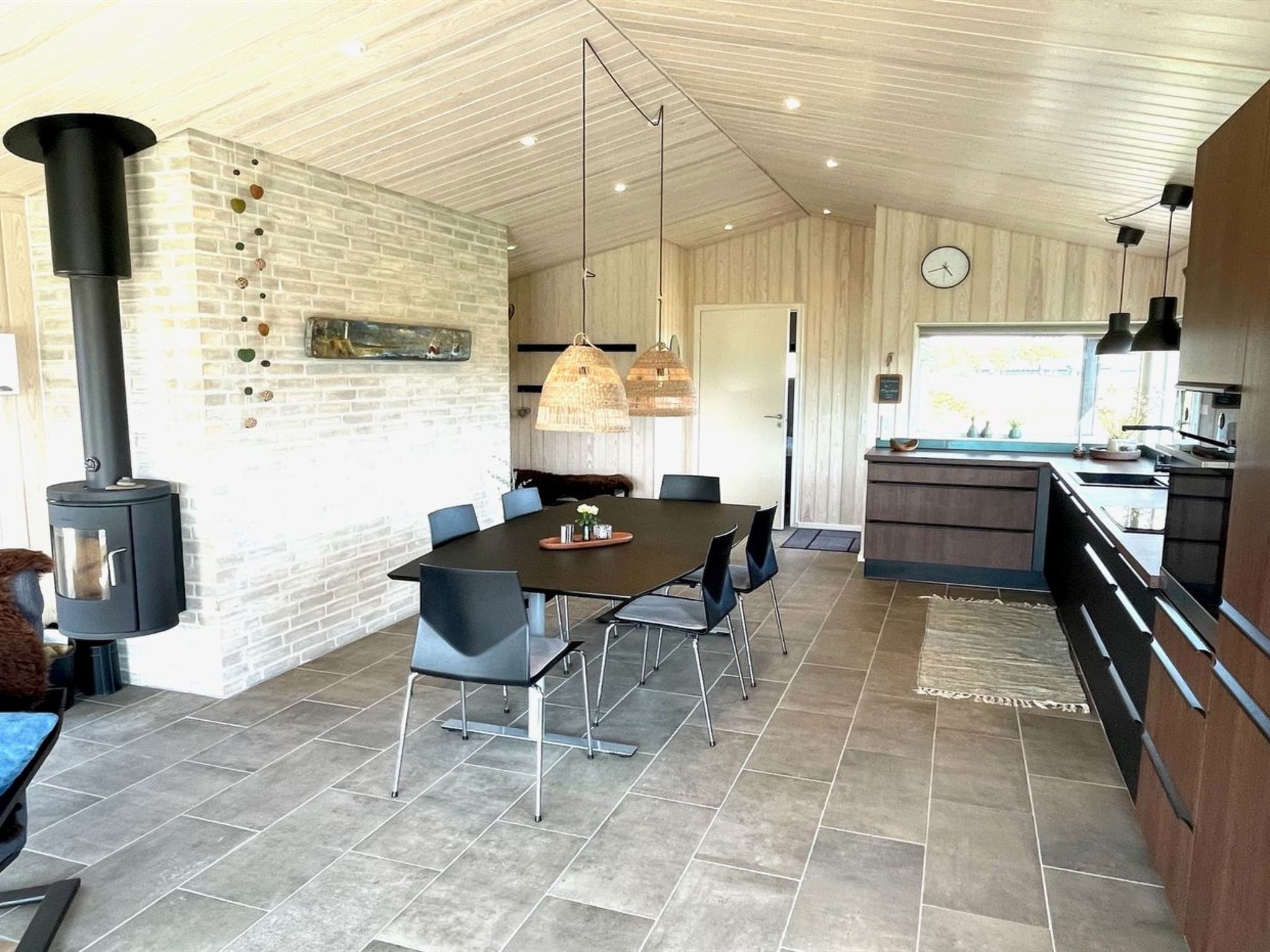 "Hinda" - 1.2km from the sea - Drinnen