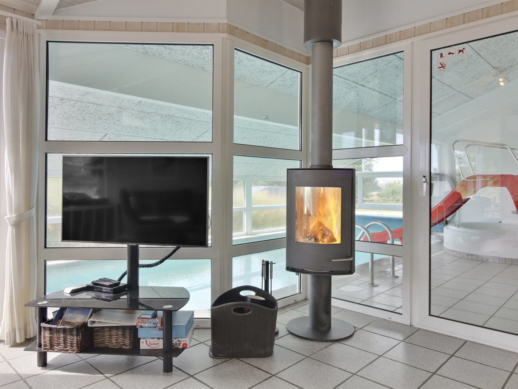 "Ilmo" - 950m from the sea-Drinnen