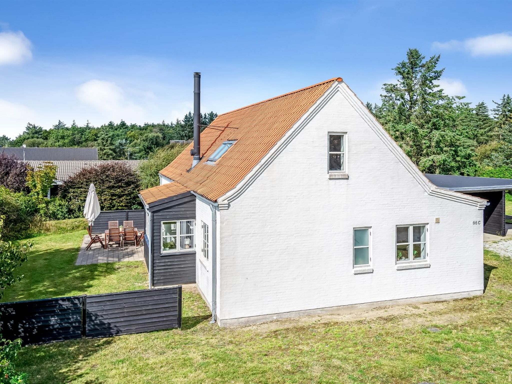 "Marijanne" - 500m from the sea - Outside