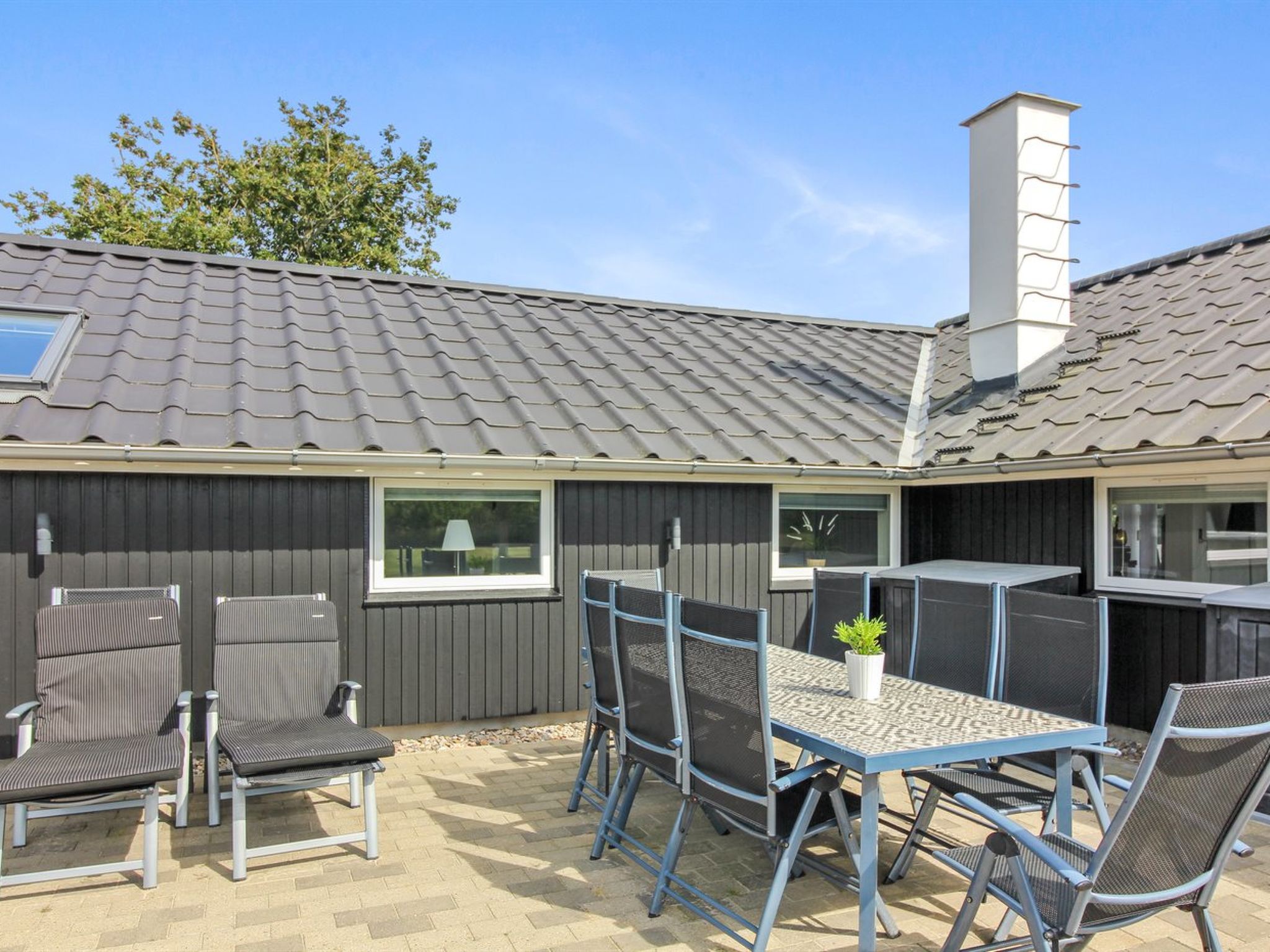 "Harmen" - 1.1km from the sea - Draußen
