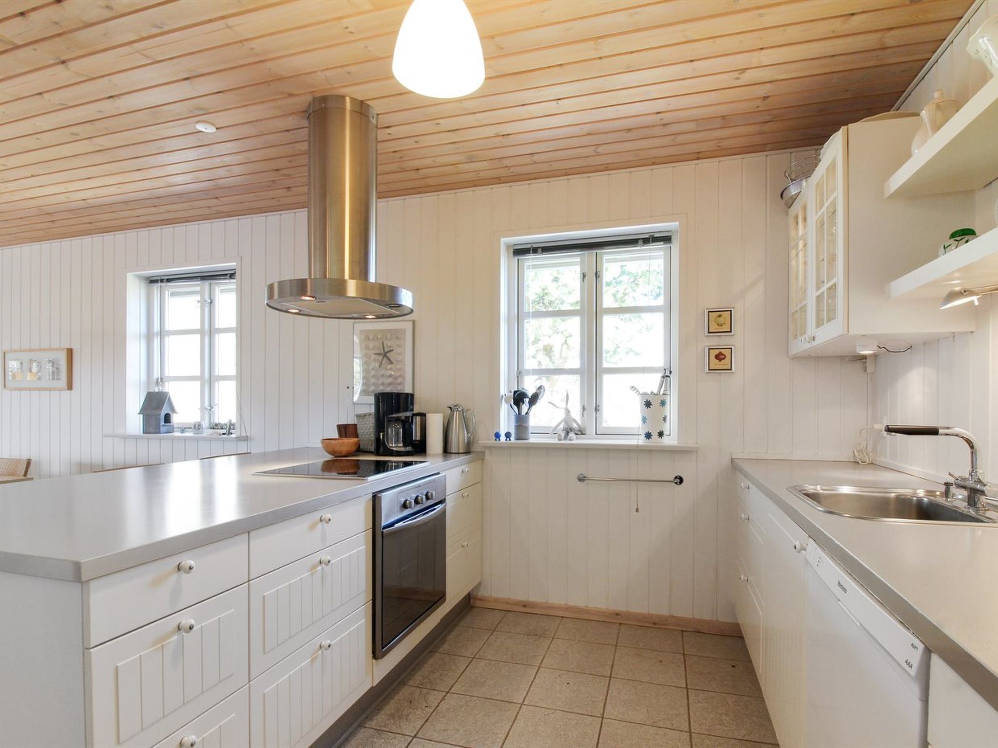 Photo of "Othelia" - 1.8km from the sea