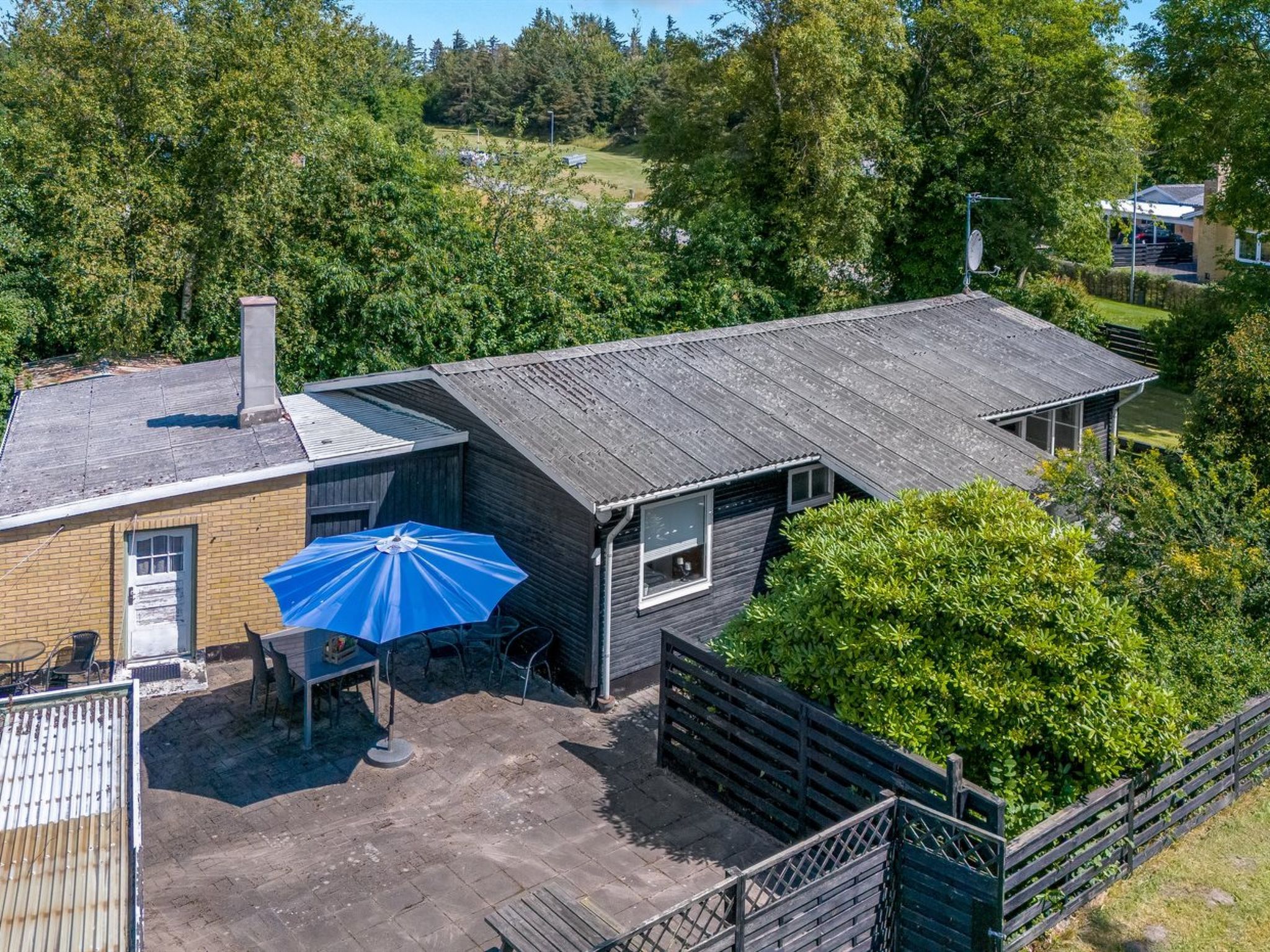 "France" - 5km from the sea-Buiten