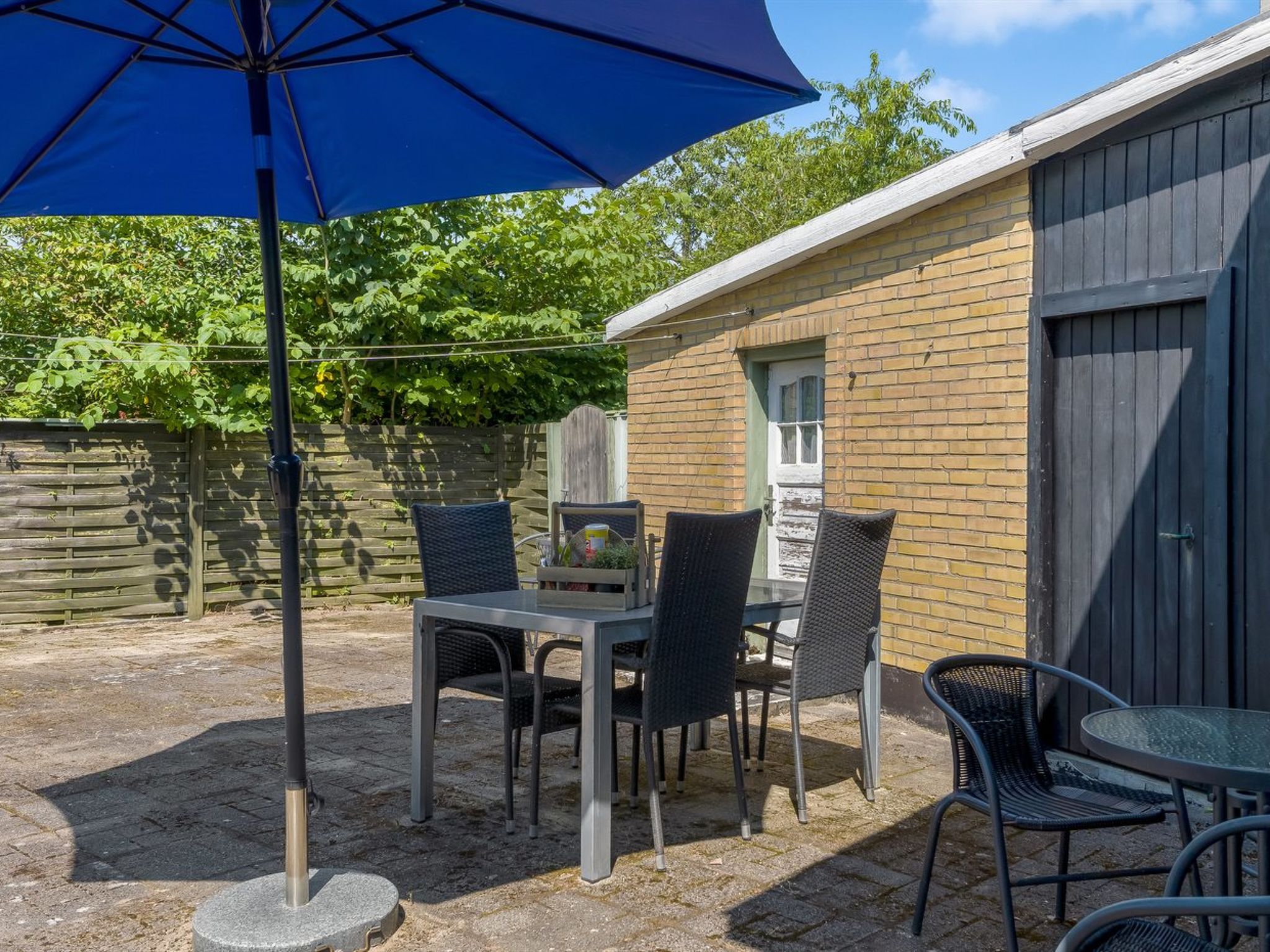 "France" - 5km from the sea-Buiten