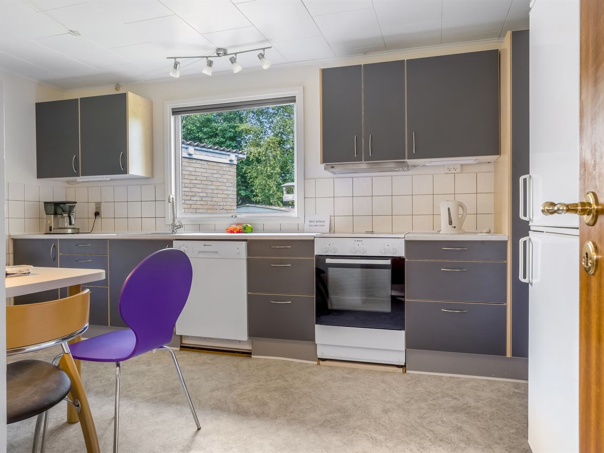 "France" - 5km from the sea-Binnen