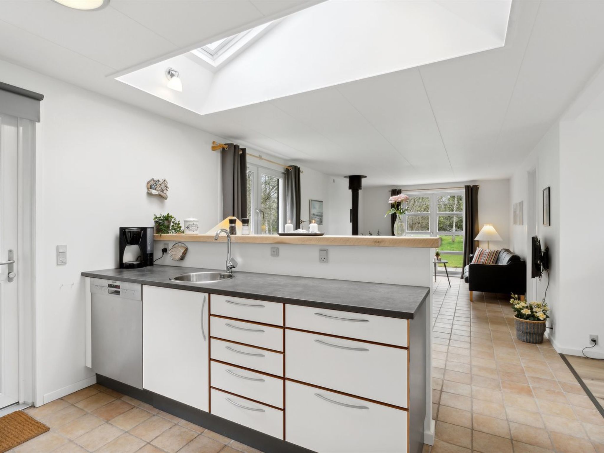 "Merrit" - 350m from the sea - Binnen