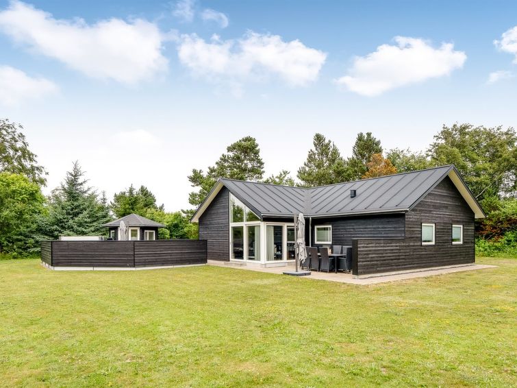 "Sunna" - 1.2km From The Sea - Tversted