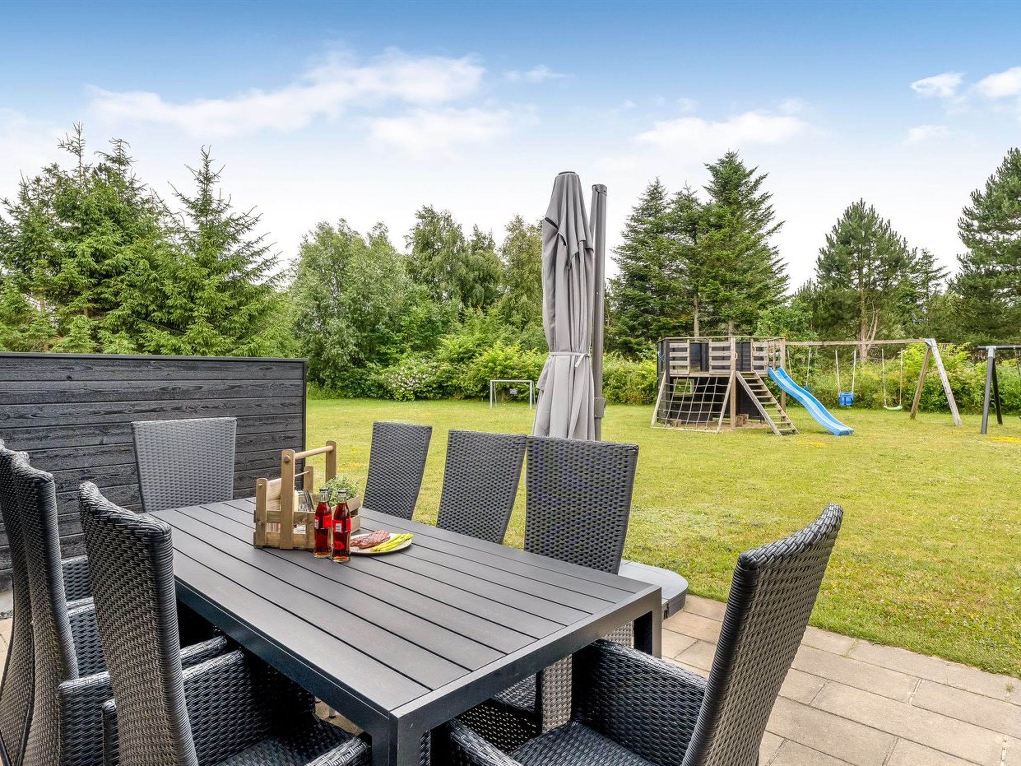 "Sunna" - 1.2km from the sea - Buiten