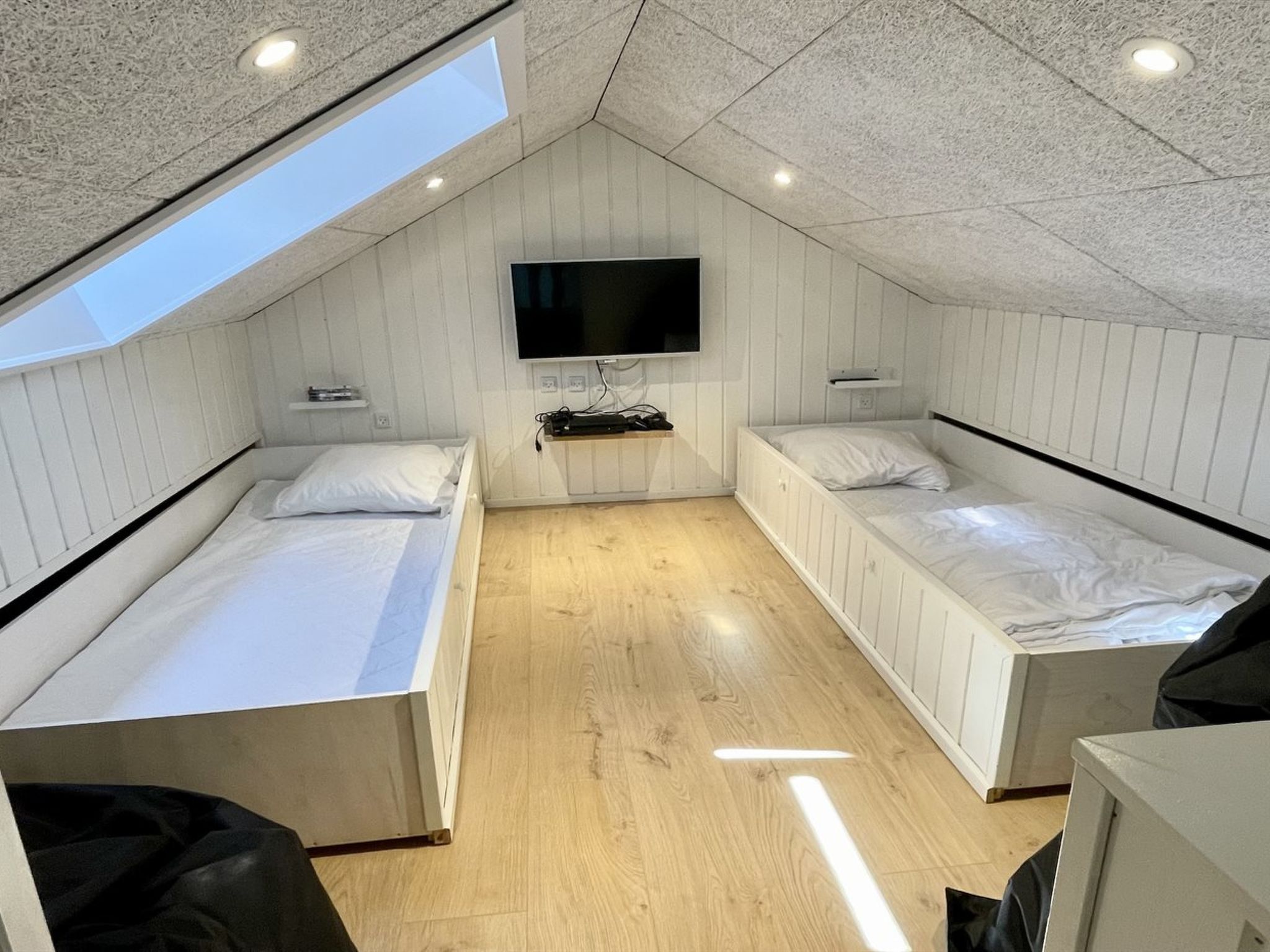 "Sunna" - 1.2km from the sea - Binnen