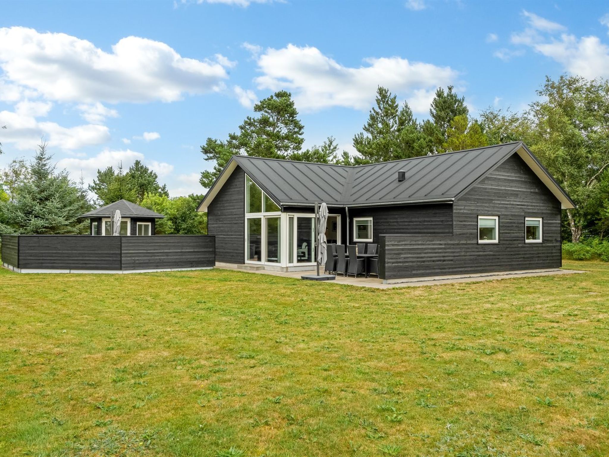 "Sunna" - 1.2km from the sea