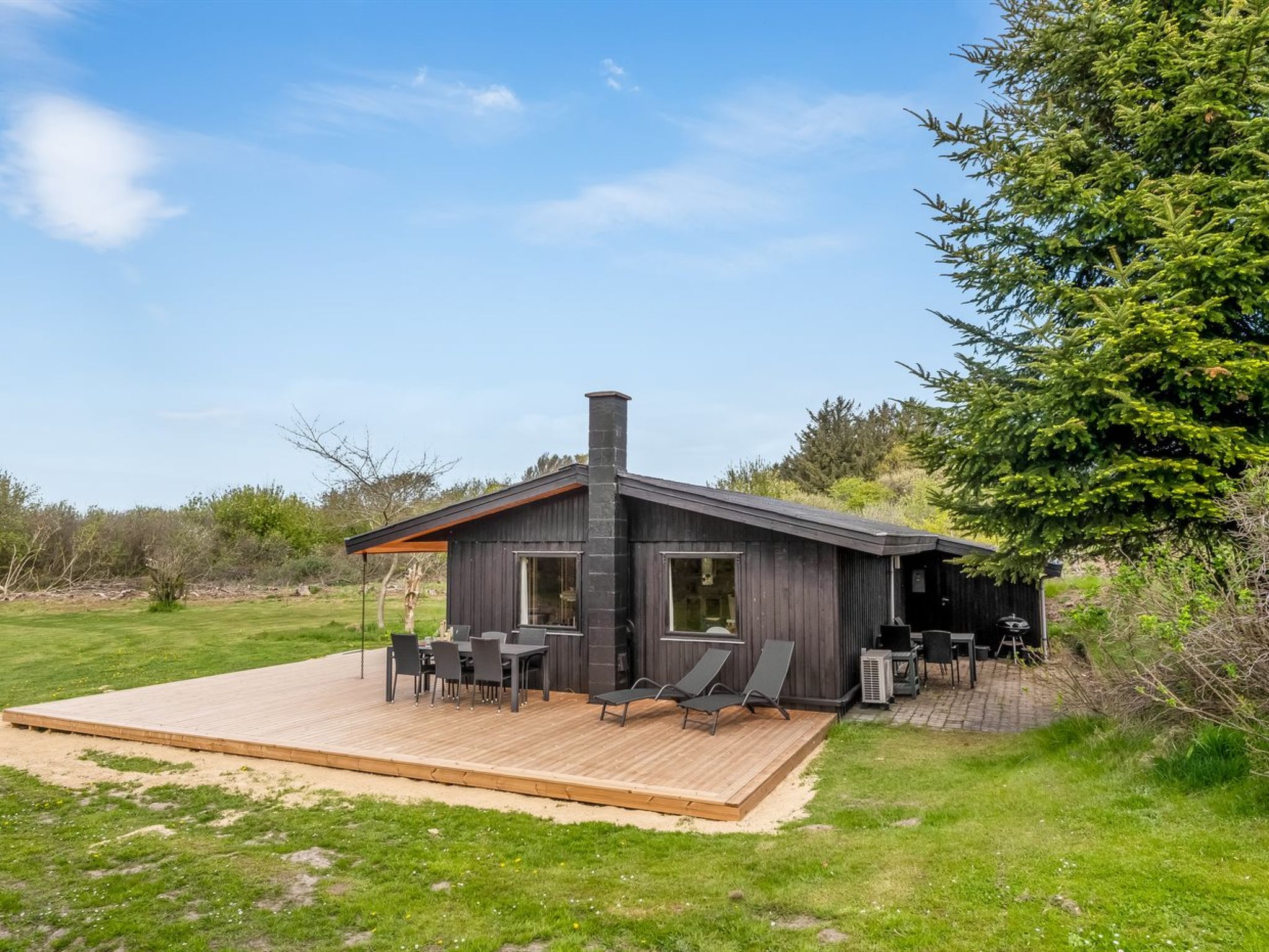 "Wenche" - 840m from the sea - Buiten