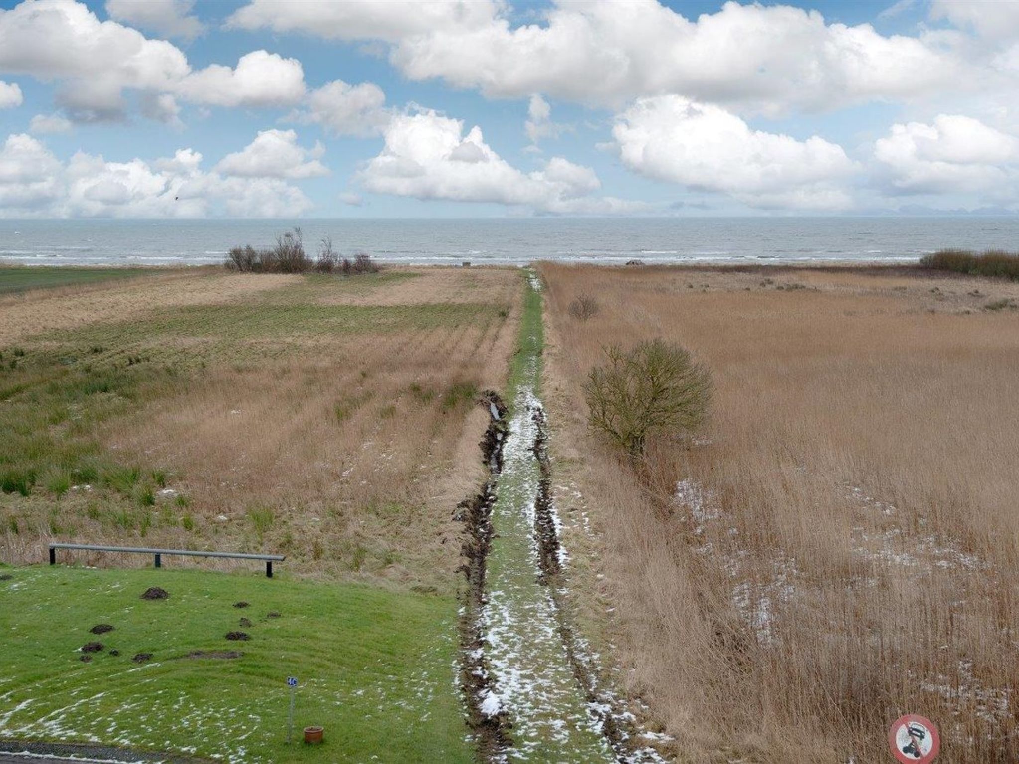 "Gonda" - 500m from the sea - Buiten