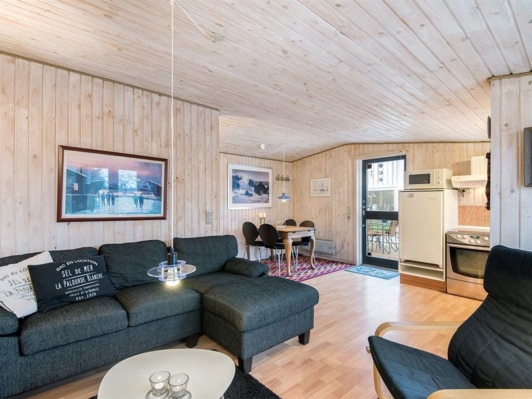 "Gonda" - 500m from the sea - Binnen