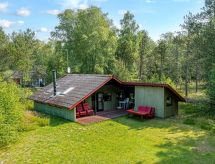 "Elfrieda" - 1.6km from the sea