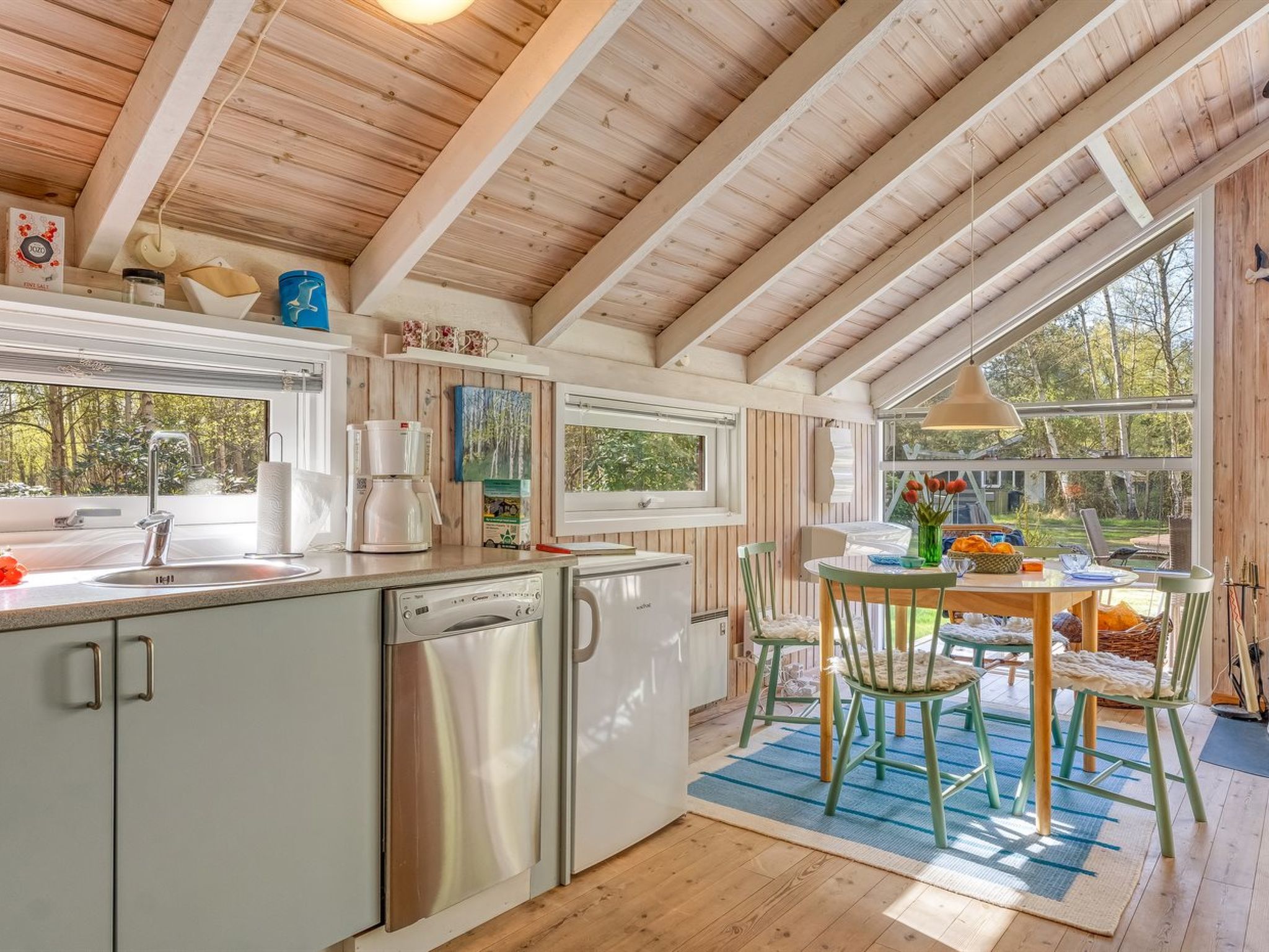 "Snari" - 400m from the sea - Binnen