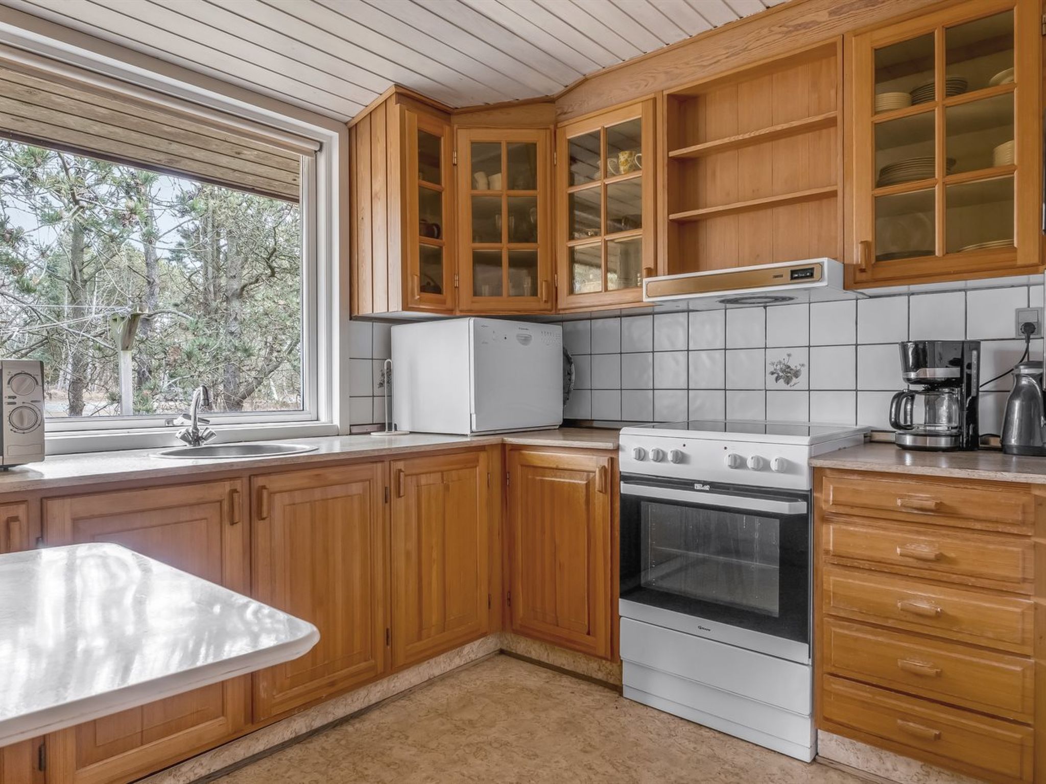 "Asmara" - 200m from the sea