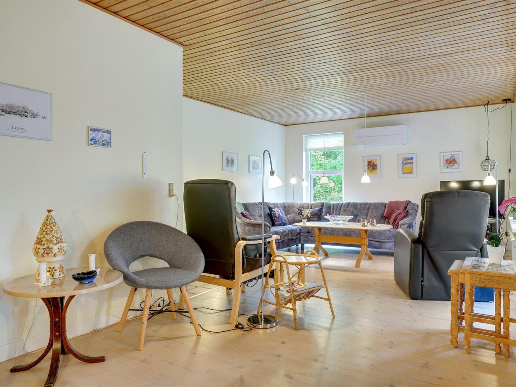 "Maksimilian" - 1.5km from the sea - Binnen