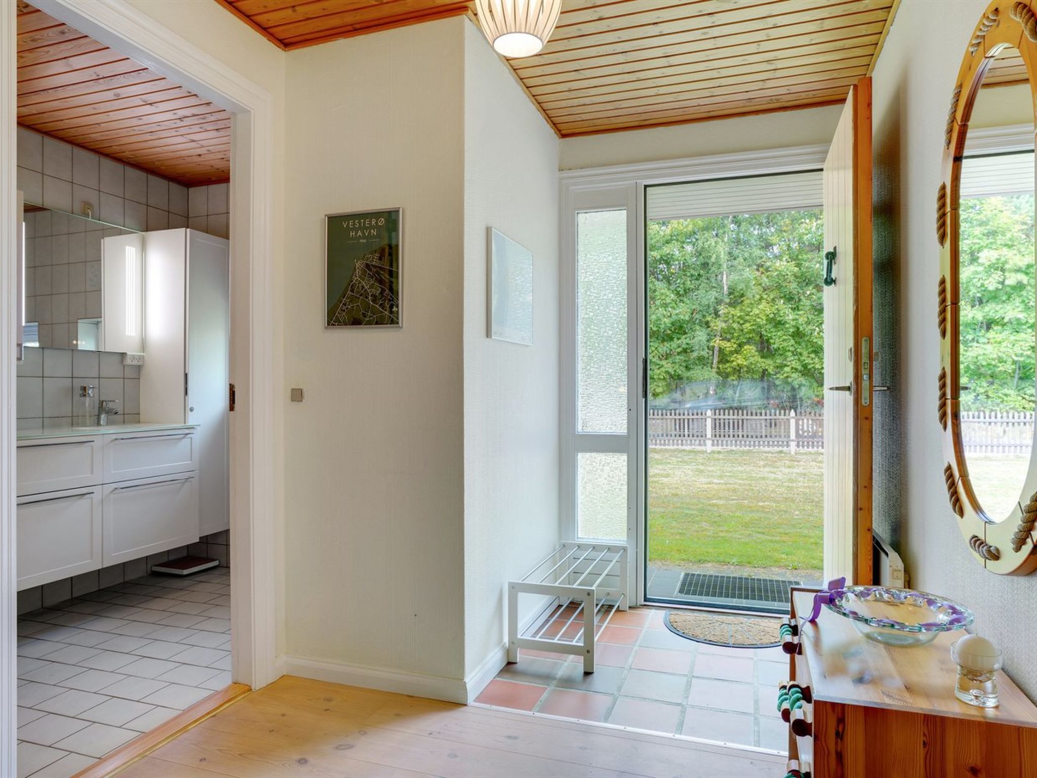"Maksimilian" - 1.5km from the sea - Binnen
