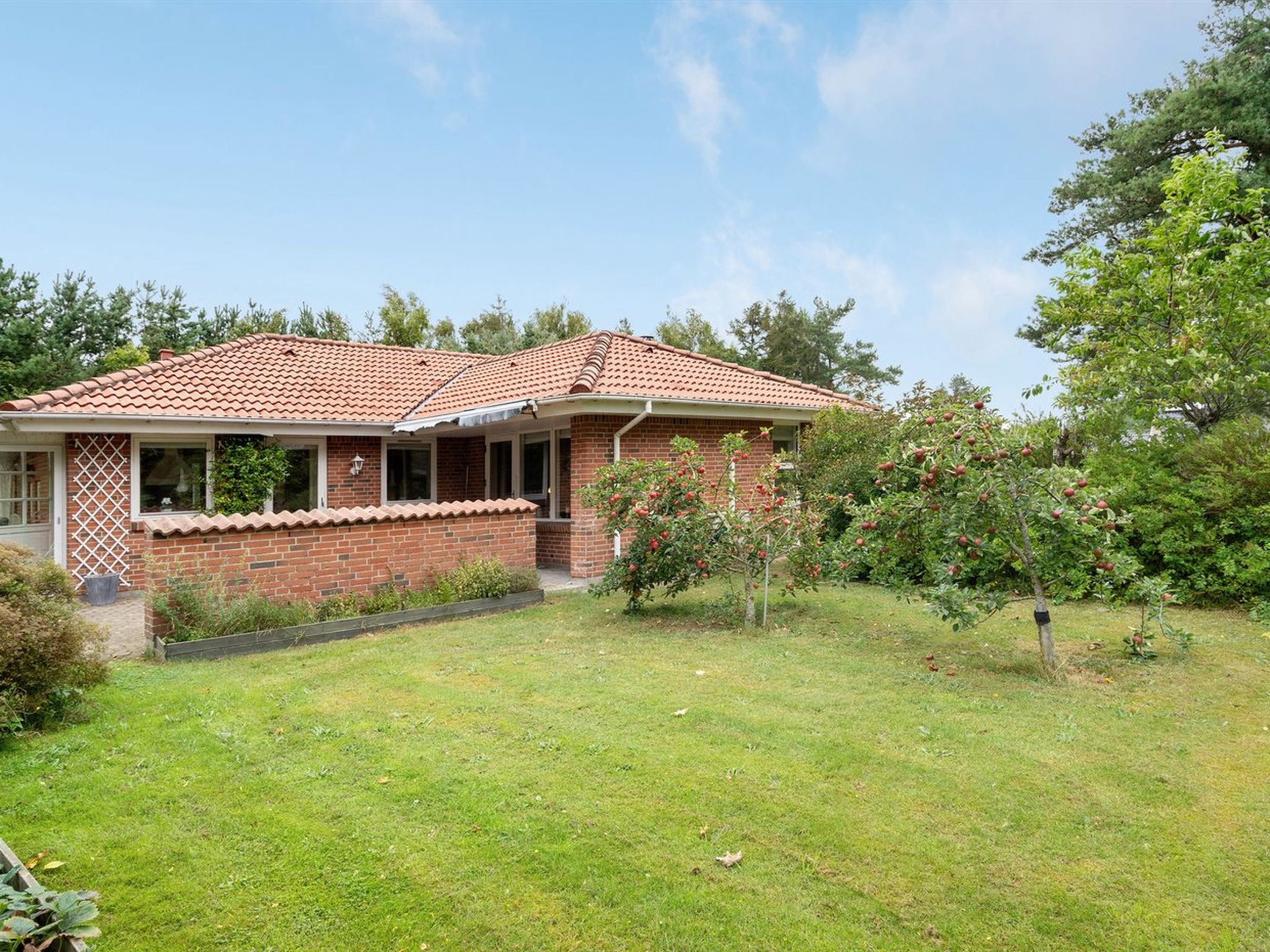 "Maksimilian" - 1.5km from the sea - Buiten