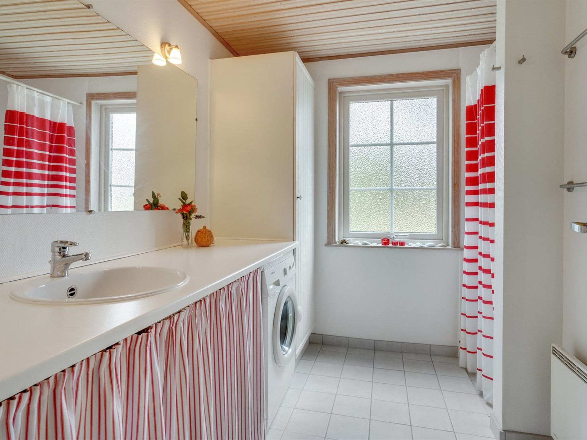 "Syrine" - 300m from the sea - Binnen