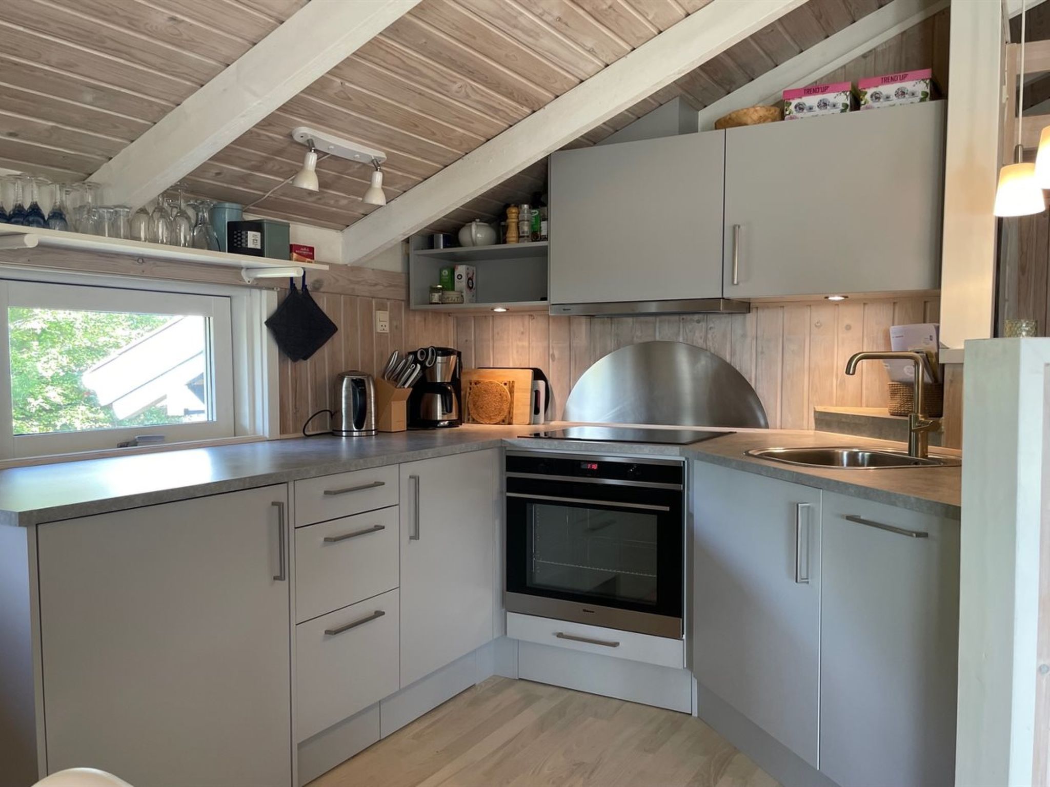 "Ertan" - 500m from the sea - Binnen